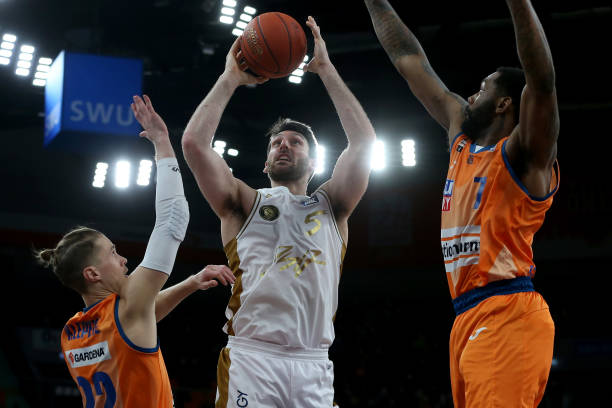 据阿媒披露 据阿媒披露